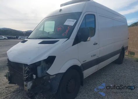 2016 Mercedes-Benz Sprinter 2500 High Roof z USA, uszkodzony, nr VIN WD3PE8CD9GP303187